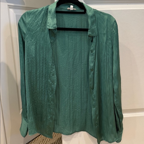 EUC Stunning Emerald Green SPLENDID X CELLA JANE Blouse XS - Picture 1 of 5